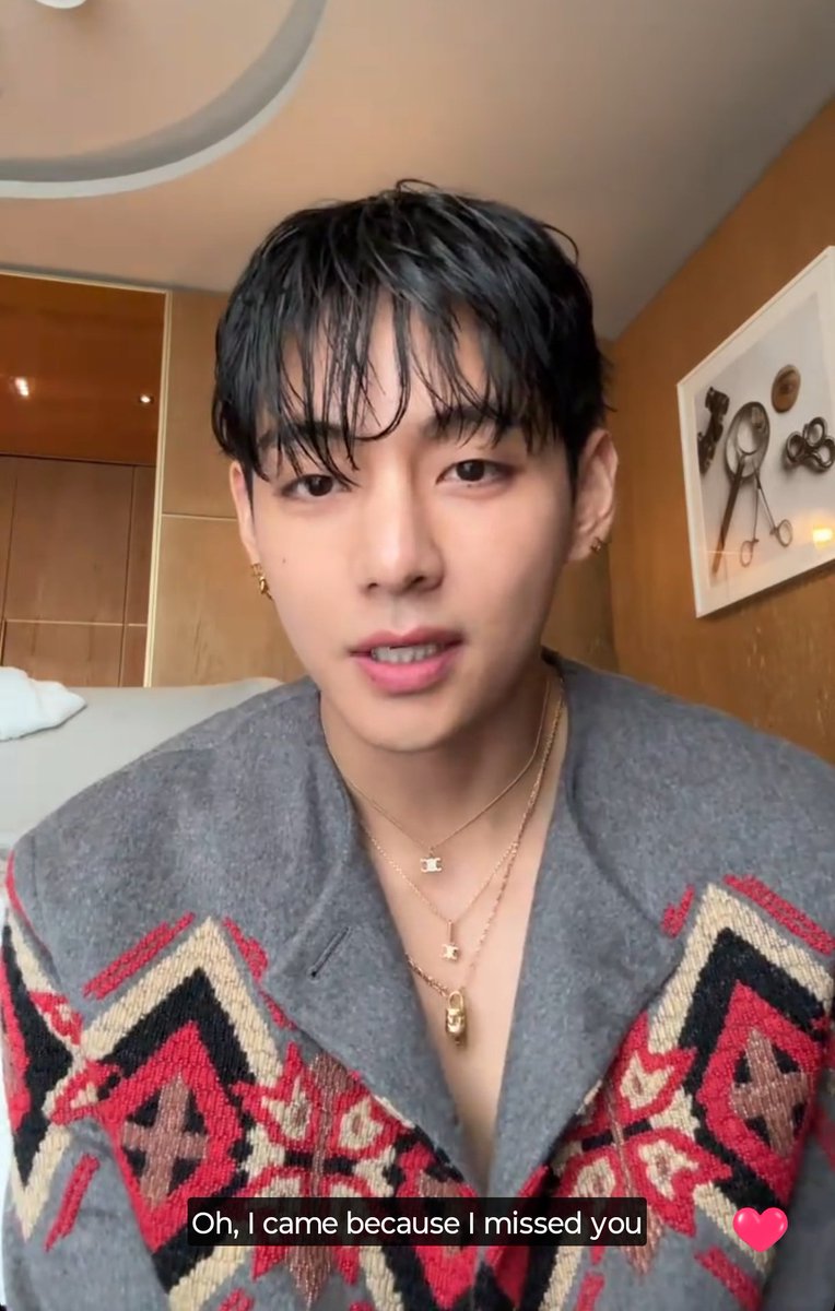 I LIKE MY BOY PRETTY SO FINEEE