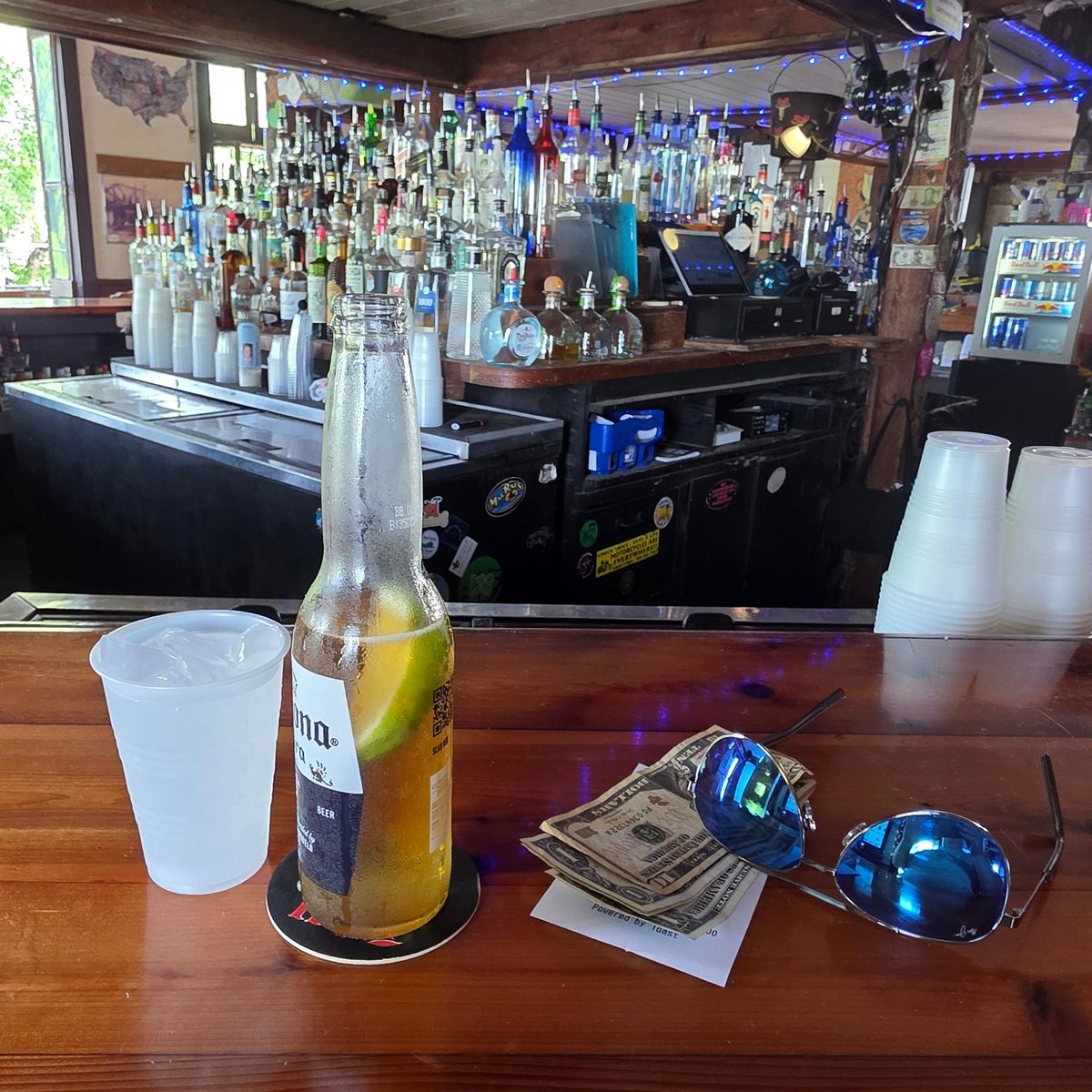FlaKeysResorts's tweet image. Nothing beats day drinking at the Whistle Bar.

Cold Corona. Cash on the bar. Not a care in the damn world.

No fishing stories needed to justify this barstool.

Sometimes you just need to escape life while everyone else is busy living it.

The wooden bar&apos;s seen a thousand days…