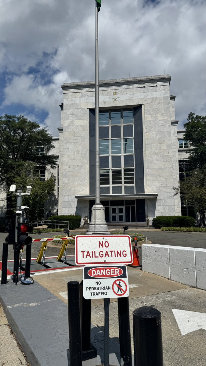 VincentMorris's tweet image. If you were planning on bringing some Deep Eddy and fried chicken to the Embassy of Saudi Arabia think again ~ Tailgating is not allowed at the Embassy