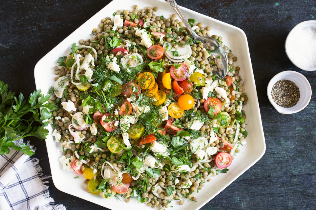 This Tomato &amp; Lentil Salad with Feta Cheese &amp; Herbs is full of fresh summer flavour and packs a nutritious punch with its not-so-secret ingredient: lentils! ow.ly/9s5z50P0sZV