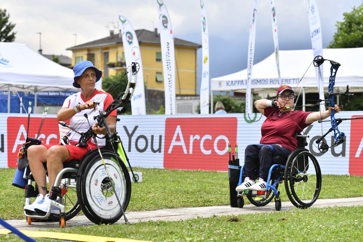 FITARCO - Federazione Italiana Tiro con l'Arco (@fitarcoitalia) on Twitter photo Assegnati i Tricolori 🇮🇹 Paralimpici a #Rovereto.
Vincono l'oro 🥇 individuale Giuseppe Verzini, Elisabetta Mijno, Giampaolo Cancelli, Eleonora Sarti, Paolo Tonon, Asia Pellizzari, Matteo Panariello e Claudio Peruffo.
I risultati nella news👇
fitarco.it/media-fitarco/…
<a href="/CIPnotizie/">Comitato Italiano Paralimpico</a> Assegnati i Tricolori 🇮🇹 Paralimpici a #Rovereto.
Vincono l'oro 🥇 individuale Giuseppe Verzini, Elisabetta Mijno, Giampaolo Cancelli, Eleonora Sarti, Paolo Tonon, Asia Pellizzari, Matteo Panariello e Claudio Peruffo.
I risultati nella news👇
fitarco.it/media-fitarco/…
<a href="/CIPnotizie/">Comitato Italiano Paralimpico</a>