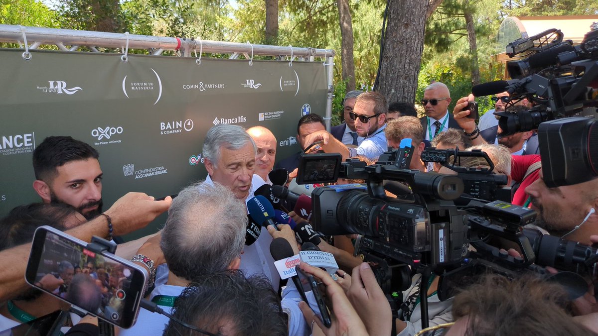 Gianluca Comin (@gcomin) on Twitter photo Con oltre 300 ospiti, 50 relatori tra istituzioni, manager, leader politici si è concluso il #ForumInMasseria25 organizzato da <a href="/BrunoVespa/">Bruno Vespa</a> e <a href="/cominandpa/">Comin & Partners</a> . Grazie ai partecipanti e ai magnifici team di <a href="/cominandpa/">Comin & Partners</a> e Masseria LiReni. Con oltre 300 ospiti, 50 relatori tra istituzioni, manager, leader politici si è concluso il #ForumInMasseria25 organizzato da <a href="/BrunoVespa/">Bruno Vespa</a> e <a href="/cominandpa/">Comin & Partners</a> . Grazie ai partecipanti e ai magnifici team di <a href="/cominandpa/">Comin & Partners</a> e Masseria LiReni.