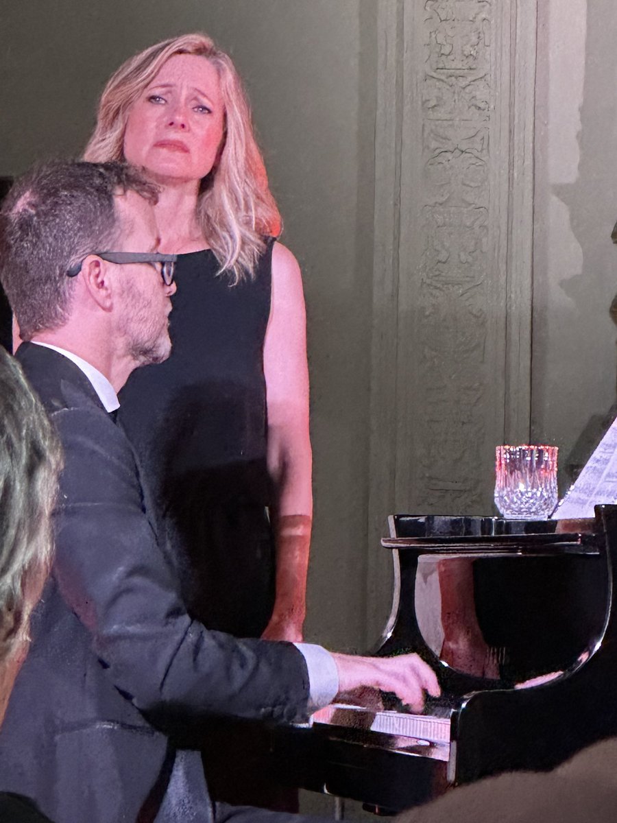 MariaHanneman's tweet image. Día de escuchar. 🎹 grande Miguel Huertas!!!