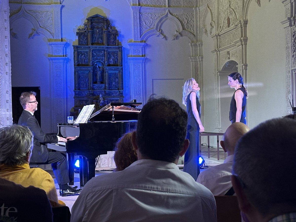 MariaHanneman's tweet image. Día de escuchar. 🎹 grande Miguel Huertas!!!