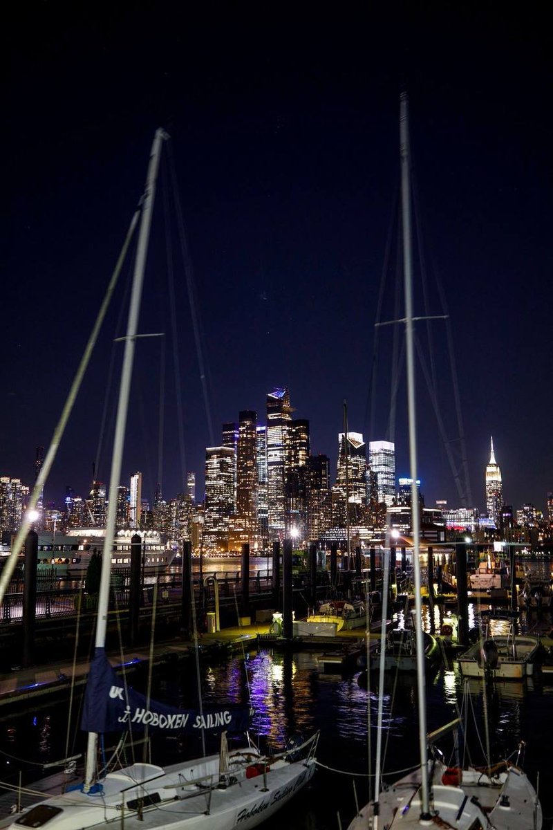 kevinfarrell326's tweet image. At night, the city is brightly lit and bustling.