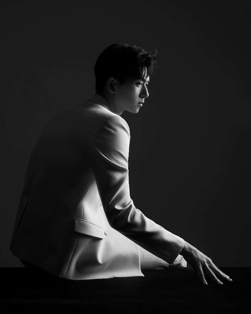 徐, ARÉZ. tweet media