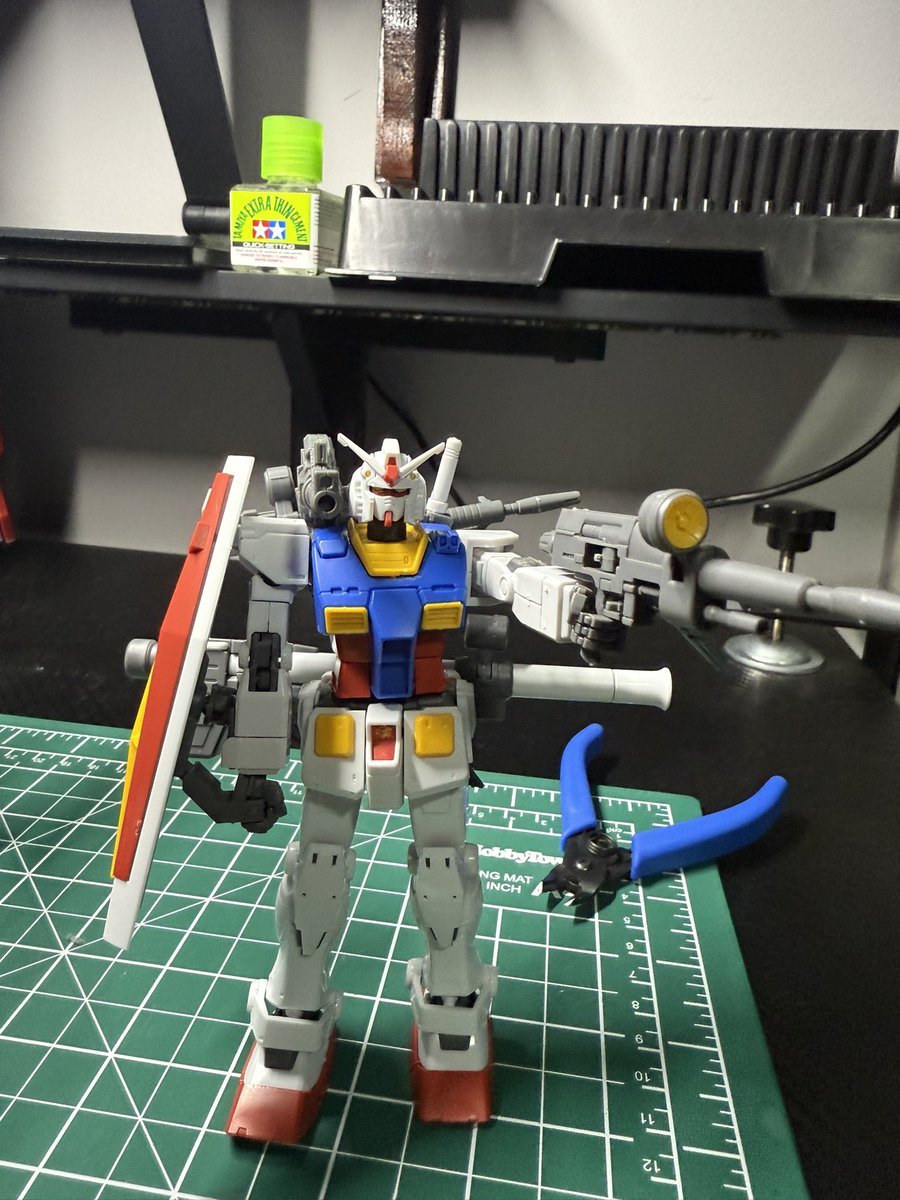 Built 3 more! The RX-78 and Chars Zaku 2 from The Origin and the Astaroth Origin from IBO! I fucked up Chars Zaku shoulders unfortunately 😅