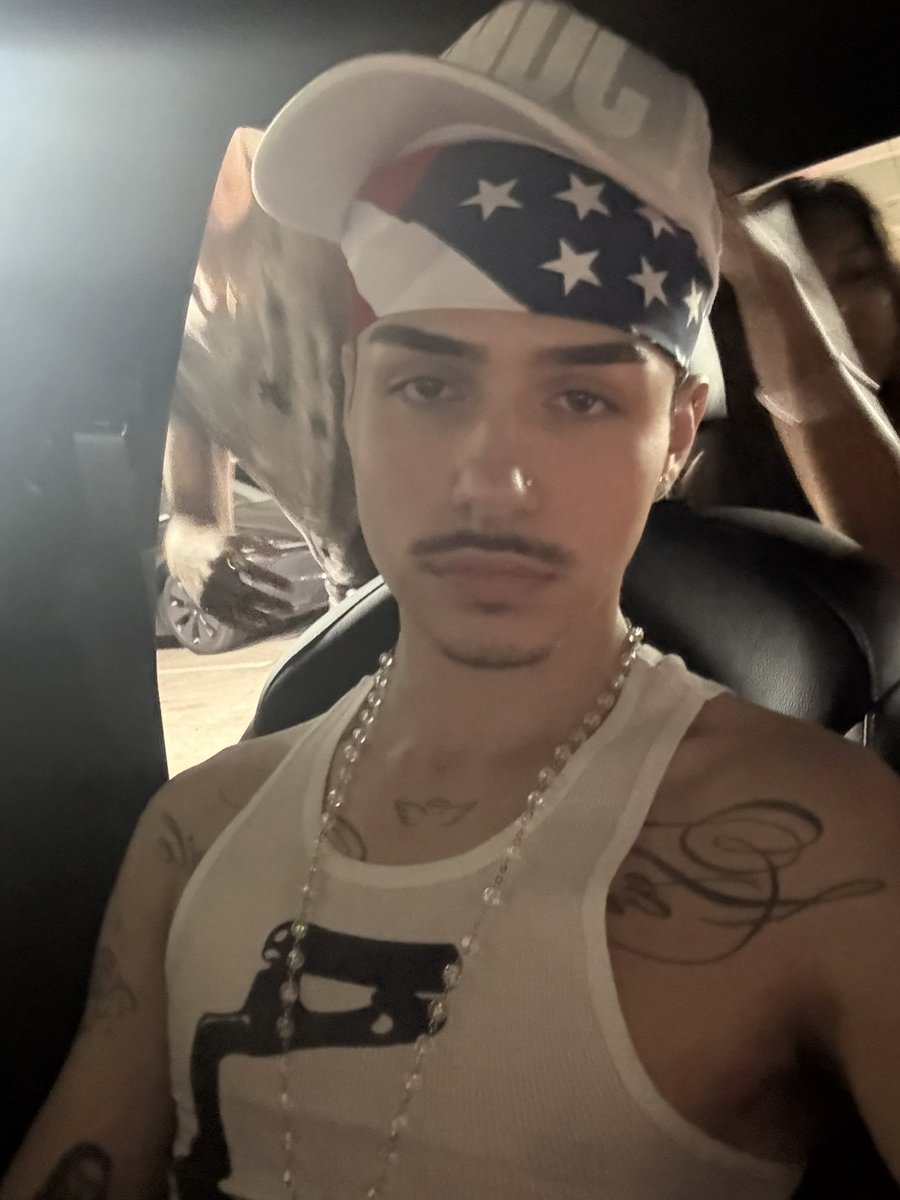 ilyjorgex's tweet photo. stars&amp;stripes https://t.co/B9bEpToB8q