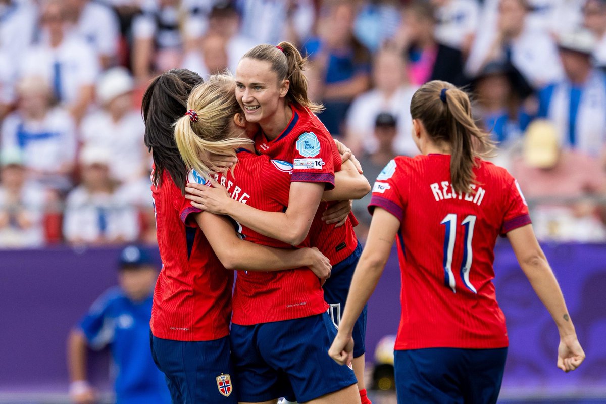 Caroline Graham tweet media