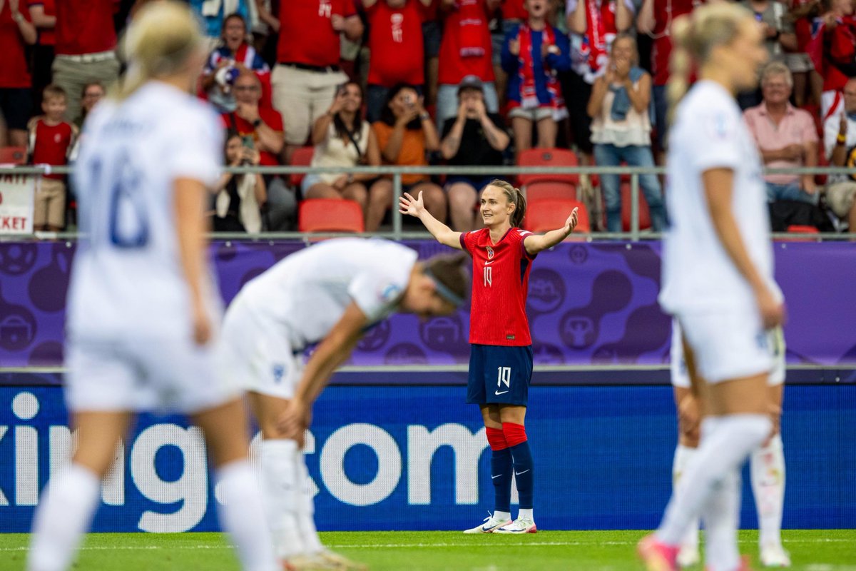 Caroline Graham tweet media