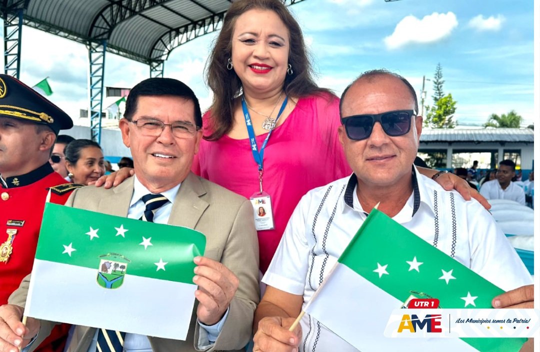 🎉 #Quinindé celebró 58 años de historia y progreso

#AME acompañó al alcalde Ronal Moreno en la conmemoración de los 58 años de cantonización, entregando un acuerdo de felicitación en nombre de los municipios del país.