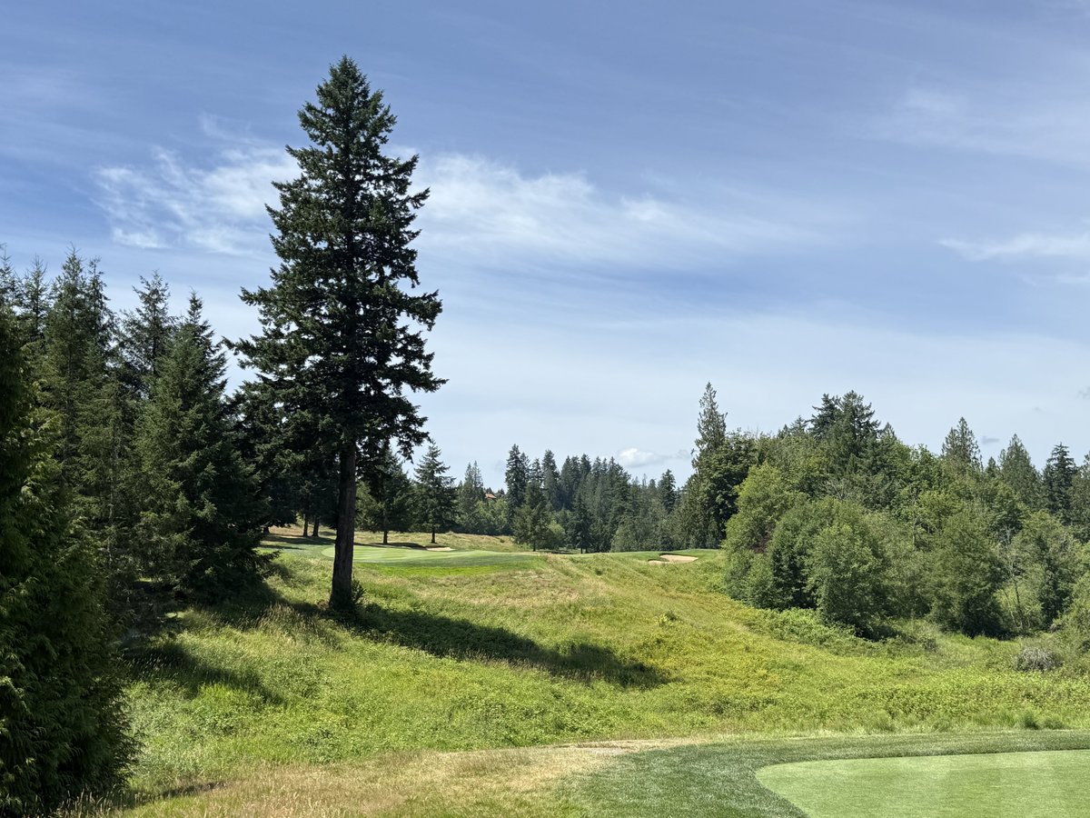 Aldarra Golf Club - 2001
Tom Fazio 
Private 

The jewel of the Seattle area, Aldarra is a fantastic Fazio design set through an old working farm. It was owned by the Boeing family for years before a group of 100 golfers formed the Members Club at Aldarra to build this special