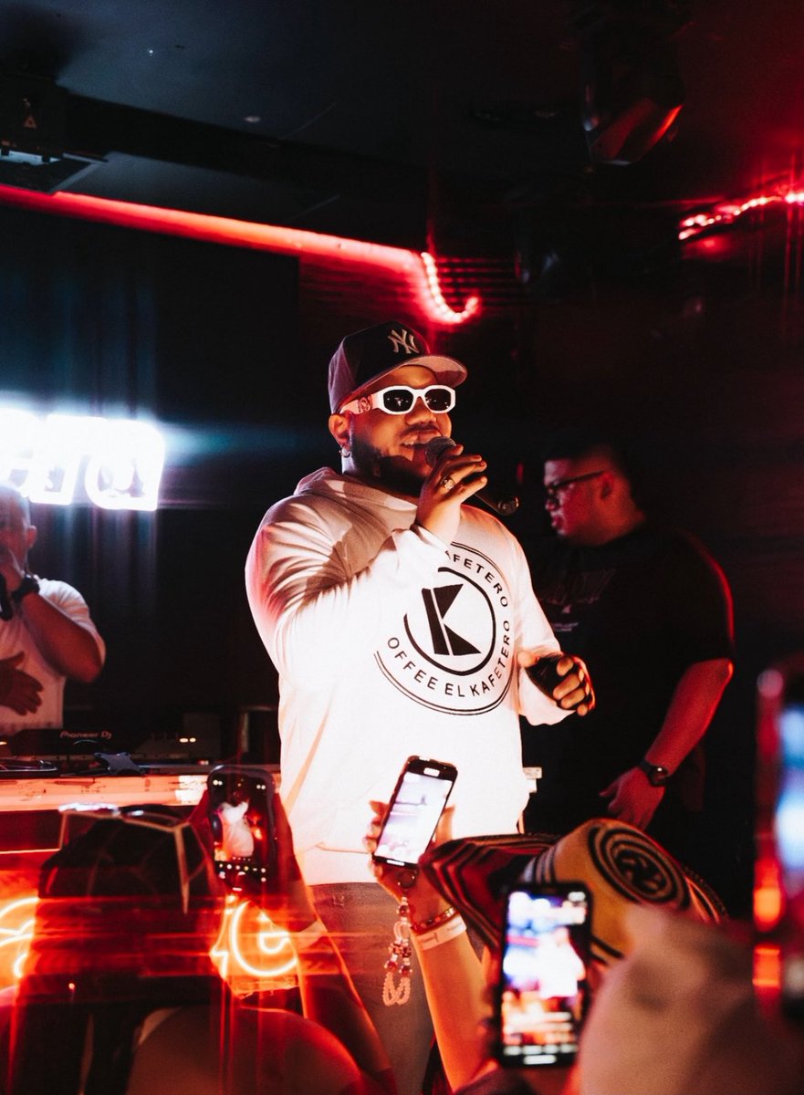 ¡MADRID VIBRÓ CON CHAMPETA!
<a href="/MrBlackChampeta/">Mr Black El Presidente</a> y Koffe encendieron la capital en una noche inolvidable 🇨🇴🇪🇸

🎥Aquí algo de lo vivido en #LaFiestaBlancaTour

🔗youtube.com/shorts/J6rQ9V2…

🎉 HOY el cierre es en BARCELONA
📍Discoteca AtlanticSound
#España
#Champeta #MundoChampeta🇨🇴