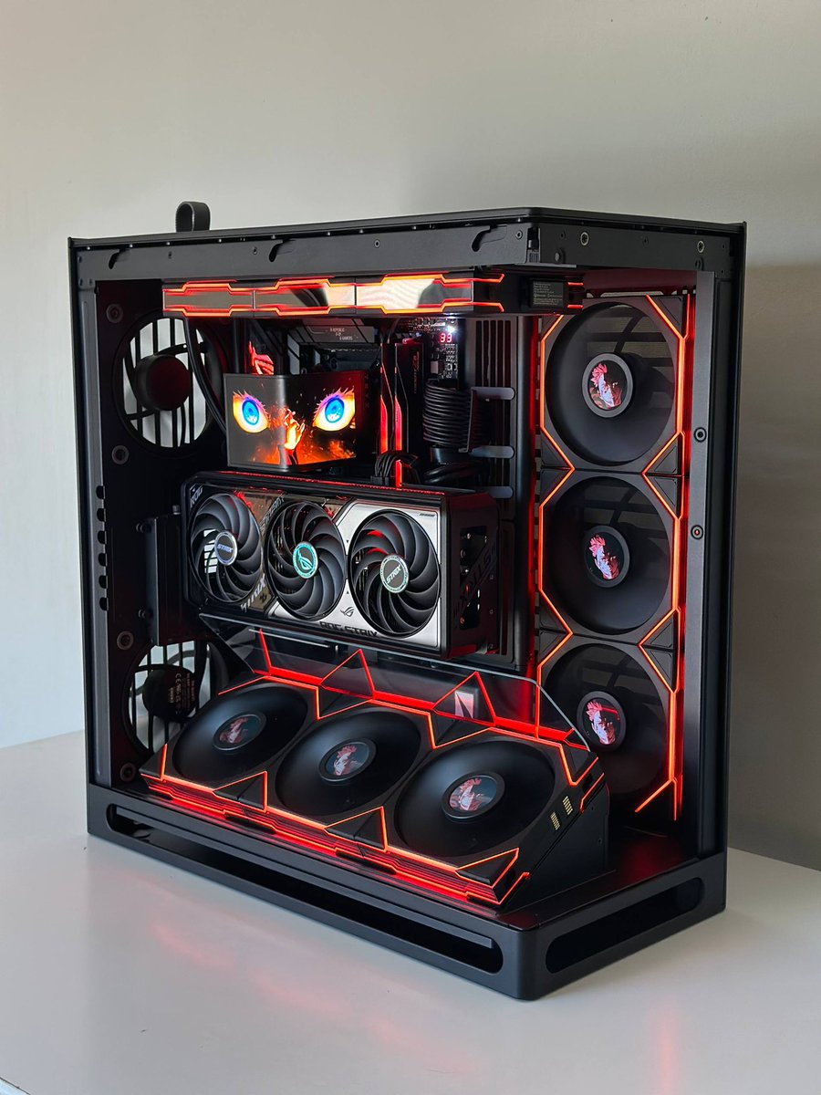 • ASUS ROG B850-E
• Ryzen 7 9800X3D
• ASUS ROG STRIX RTX 5070 Ti
• G.Skill Z5 DDR5 64GB (6000MT/s CL30)
• 2x Samsung M.2 NVMe 2TB
• Tryx Panorama SE
• HAVN HS420 VGPU
• Lian Li PSU 1000W
•Fan:
•6x TL LCD Wireless 140mm
•3x TL Wireless 120mm
•2x Be Quiet! 140mm