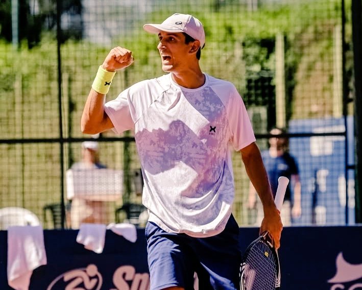alyama54's tweet photo. M15🇦🇷Jujuy🇦🇷
Lorenzo Rodríguez se quedó con el duelo criollo, es el campeón!! 61 57 64 ante Guido Justo, festeja su cuarto título Future
Felicitaciones @Rodriguez_loloo https://t.co/Kmovn5iAKp