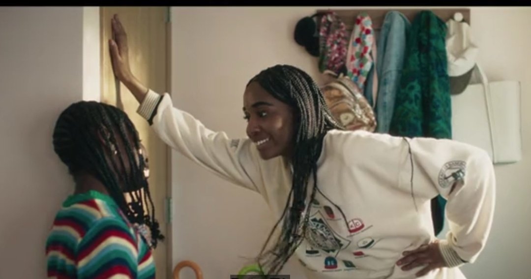 Worms and there needs to be more of Sydney with people having fun #thebear