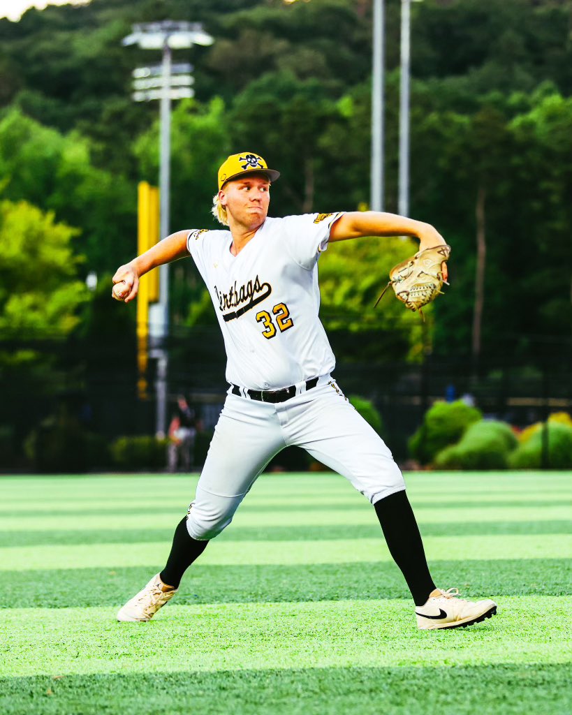 Lincoln Davis throws no hitter this morning to lead United to (8-0) victory on day one of 16U WWBA! ☠️⬆️