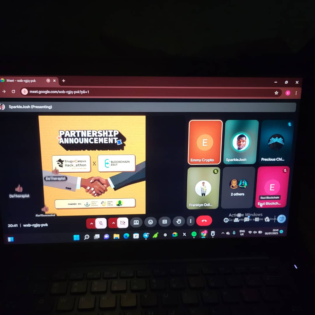 De_therapist03's tweet image. We had our first community call @BlockchainESUT 😎

Very insightful... vision and mission stated on a clear platter 😉

We had @sparkle_josh our program manager brief us on the coming Enugu Campus Hackathon.

Thank you @emmy_cryptt for hosting us 😌

#TIMETOBUILD 🏗️