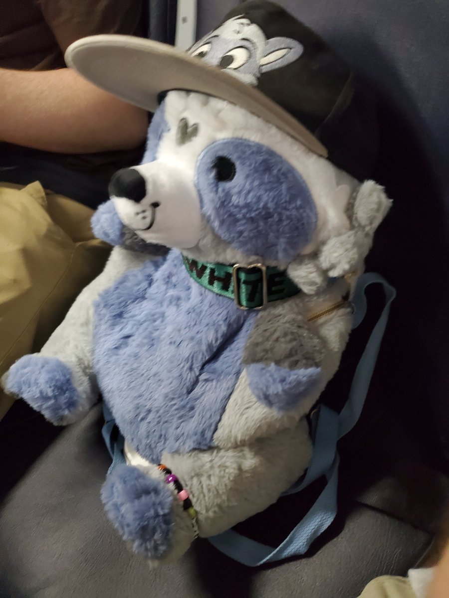 First AC was so much fun, had a blast hanging with the homies and meeting new people :) if you got any pics of me please send em!