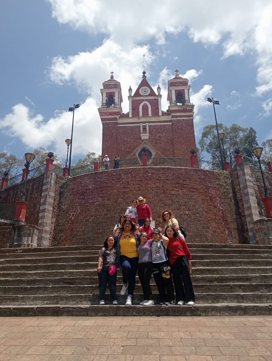 ctduca_iap's tweet photo. Cierre del ciclo escolar 2024-2025 en Metepec. Las Personas Titulares de Derecho pudieron disfrutar, conocer los Árboles de la Vida y algunas artesanías en barro. ¡La inclusión también se vive explorando!
#Inclusión  #FundaciónCtduca #Metepec #MuseodelBarro #turismoinclusivo https://t.co/VENPGRlBjM