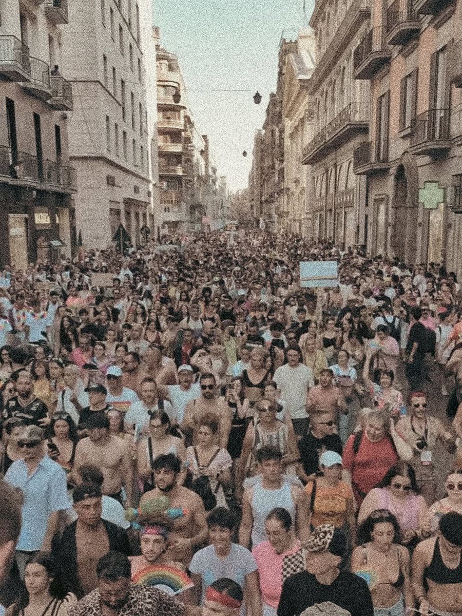 LariaBani's tweet photo. #ZeudiDiPalma via IG 7/6: NAPOLI PRIDE 2025 π³οΈβπ Part 3
π Like, comment, share & save.
πhttps://t.co/jCbMjcLJNN
#pride #napolipride #pride2025 #freedom #zeudiners #prideitalia #proudpride #zeudixnapolipride