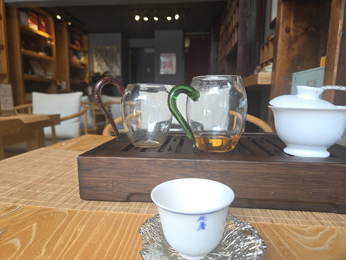 I'm at Vancha in Vancouver right now. I ordered one tea but the owner then gave me three more for fr