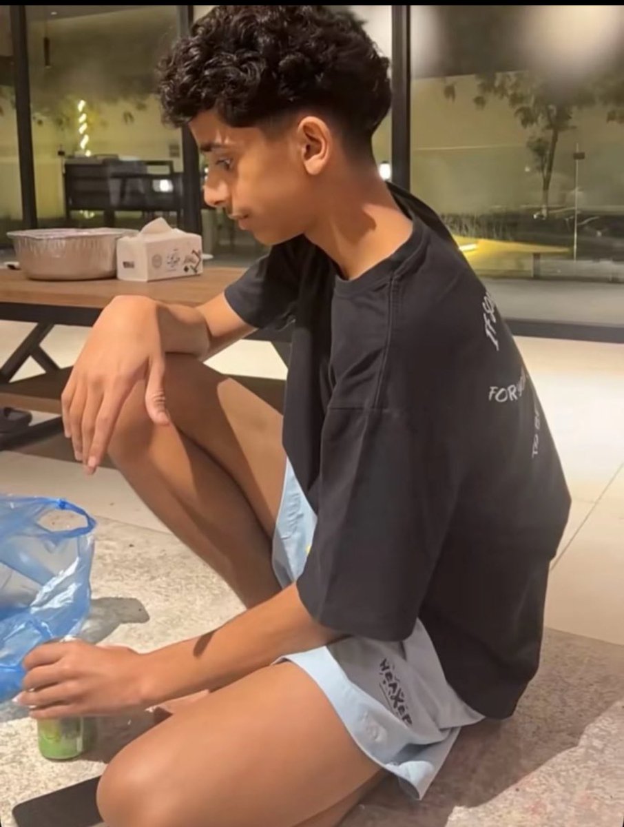 فخوذ سعود 🔥🔥اويلي انا بس