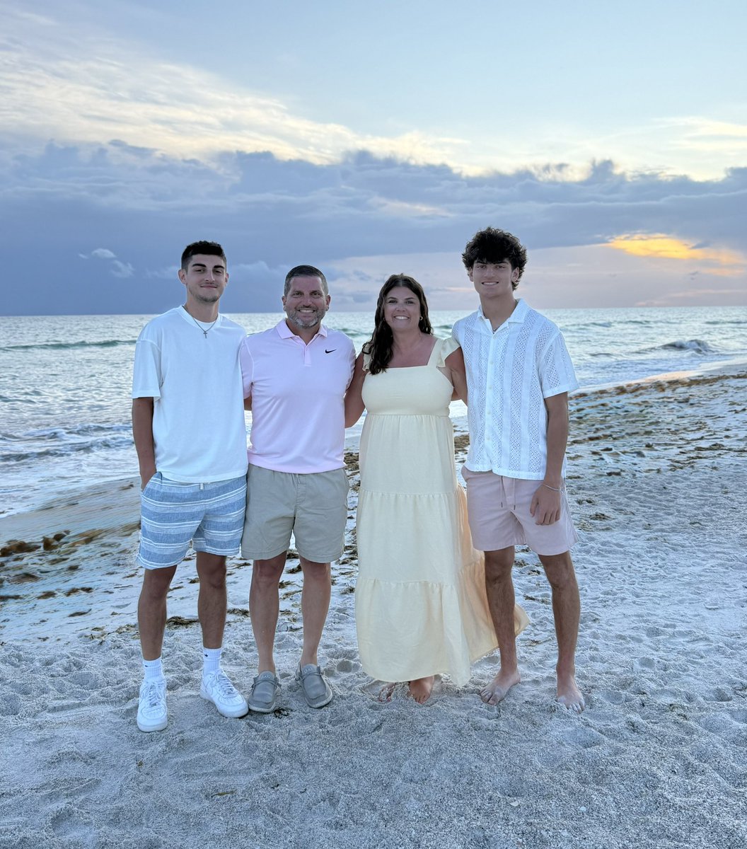 StaceyBischoff's tweet image. Our last time having to schedule vacation around dead period. @cambischoff3 @CarterBischoff #AnnaMariaIsland2025
