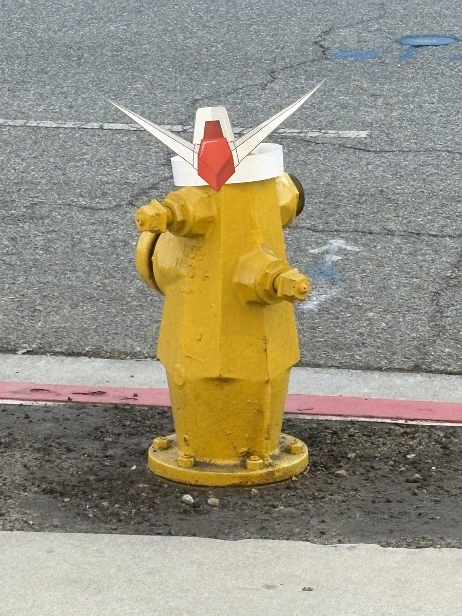 new gundam spotted at AX