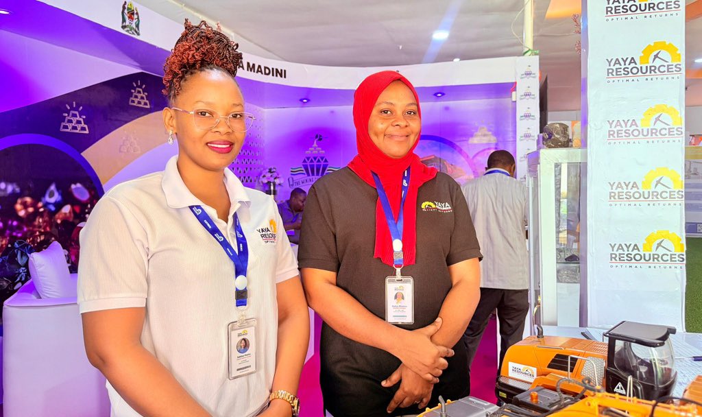📍Dar es Salaam

▪️Tume ya Madini Yapongezwa kwa Kutoa Leseni kwa Wachimbaji Wadogo kwa Kuzingatia Utunzaji wa Mazingira

🗓️:Julai 6, 2025

Katibu Mkuu wa Ofisi ya Makamu wa Rais, Mhandisi Cyprian Luhemeja, ameipongeza Tume ya Madini kwa hatua yake ya kutoa leseni za uchimbaji wa