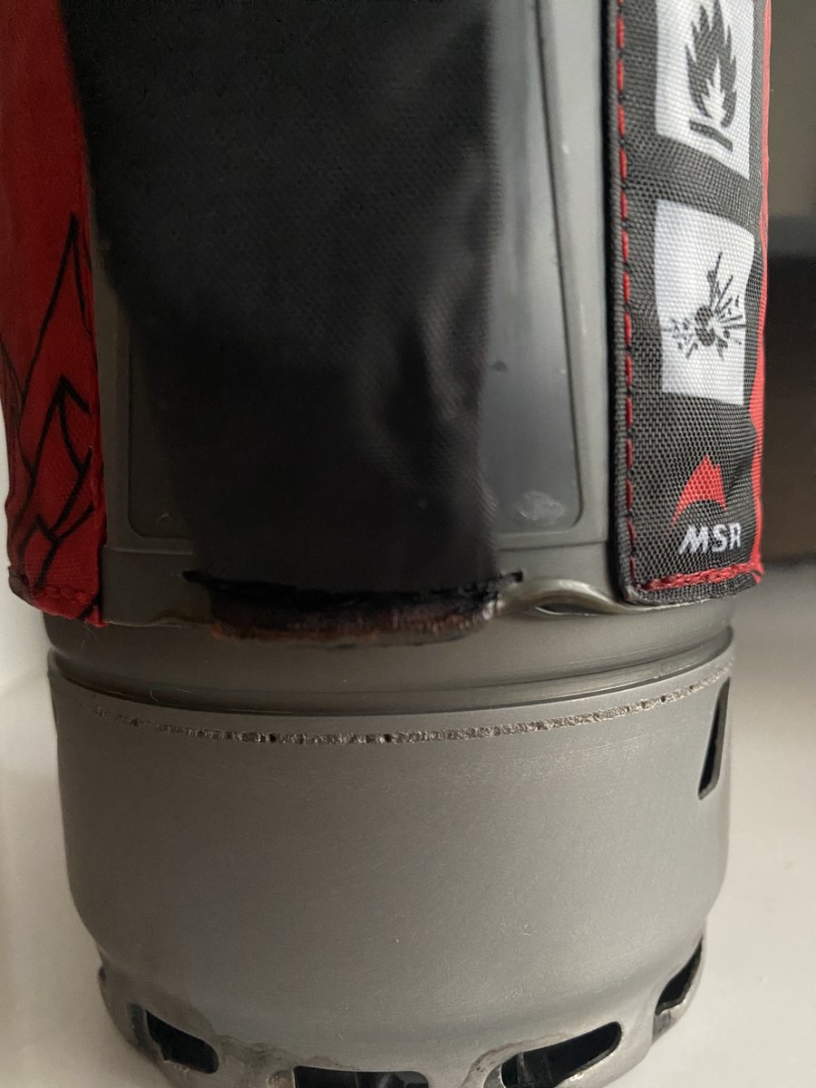 Metin_METE's tweet photo. I don't feel safe with this equipment @msrgear. All of the equipment I use is from #MSR. Can you explain to me how the material melts? Convince me that I am not making a mistake in trusting your brand. https://t.co/aVQUslE4O0