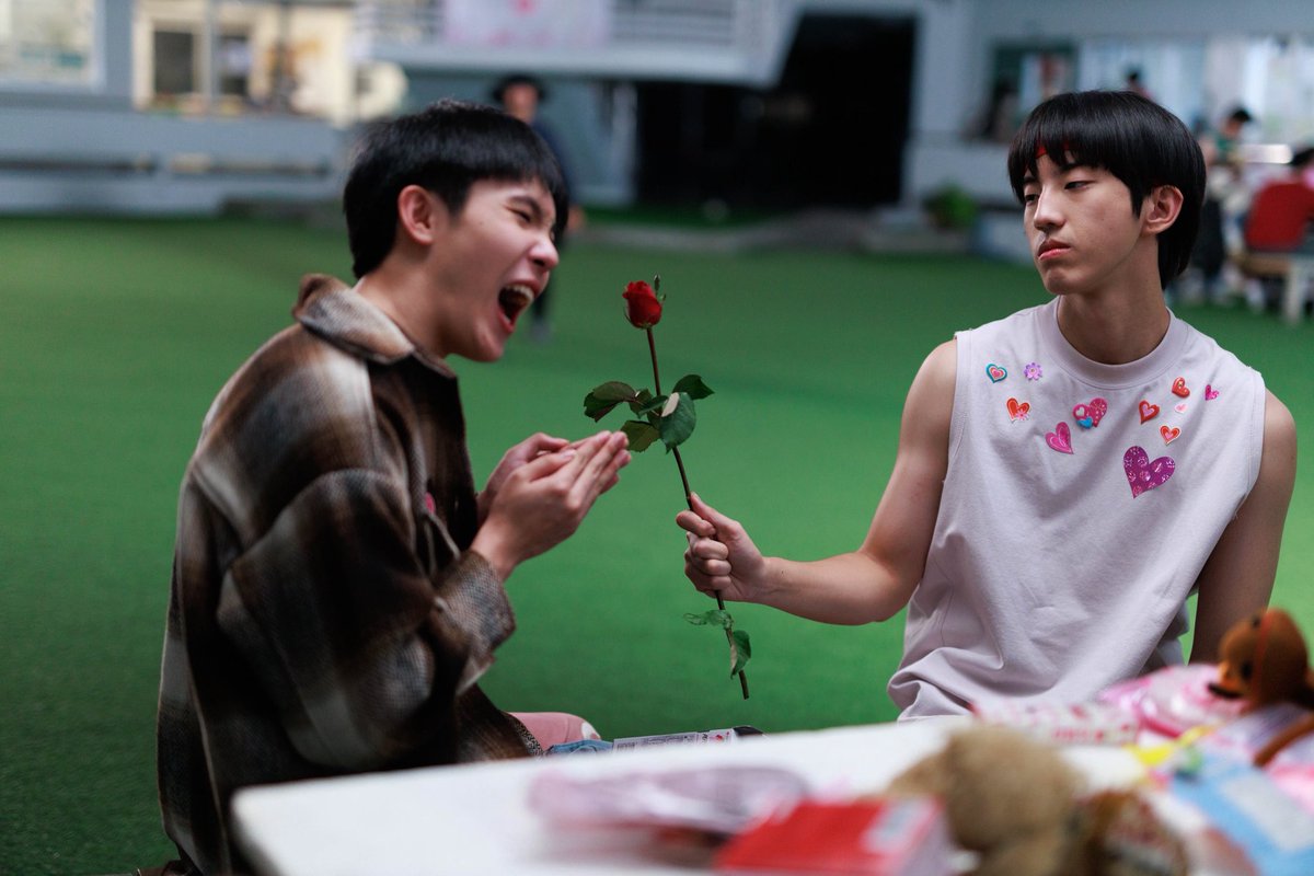 BoysInLoveTH's tweet photo. เปอร์ต้าร์มีจริง 🥰🫠🙂‍↕️💖 

#BoysInLoveSeriesFinalEP 
@Kktken_Lim @tananloh_ https://t.co/EehYVwU68l