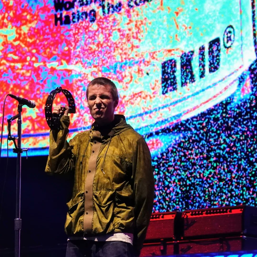 OasisLGNGFan's tweet image. His face 😭