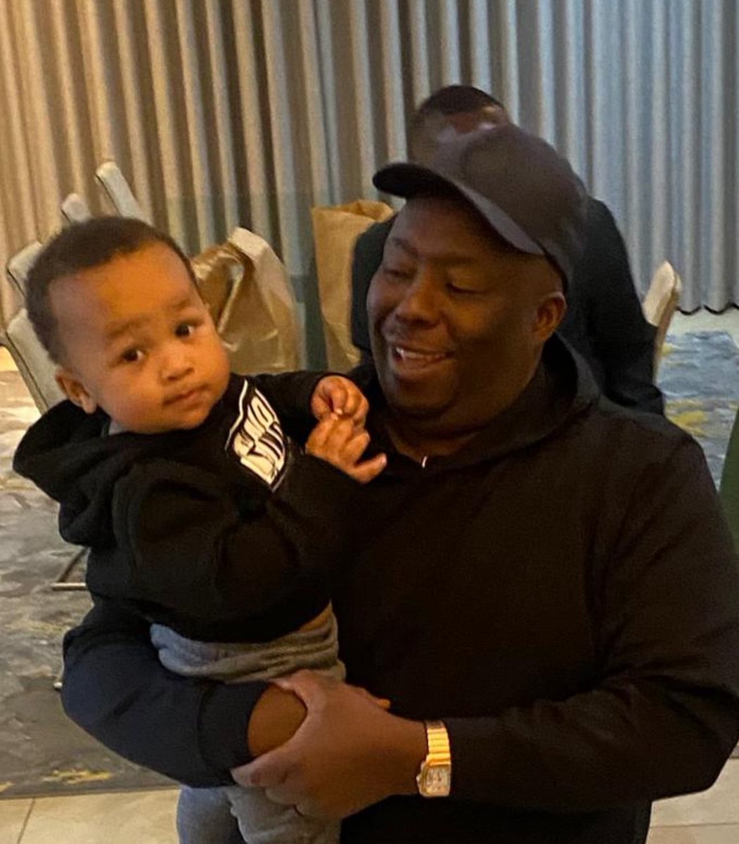 Saviour Kasukuwere tweet media