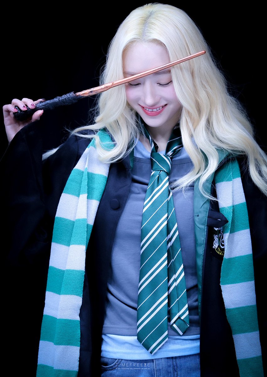 250629 Hq♥️ #수아 #드림캐쳐 #SUA #DREAMCATCHER 

아무리 어둠이 깊어도, 이 미소 앞에선 무력해💫
 
<a href="/hf_dreamcatcher/">드림캐쳐 Dreamcatcher</a>