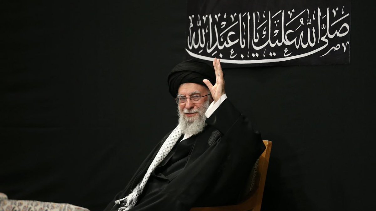 ایران🇮🇷 تَن  است و  رهبر  جان ❤️
ای فدا ی هر دو شود  جِسم  ناقابلم  هر دَم   #لبيك_يا_خامنه_ای‌