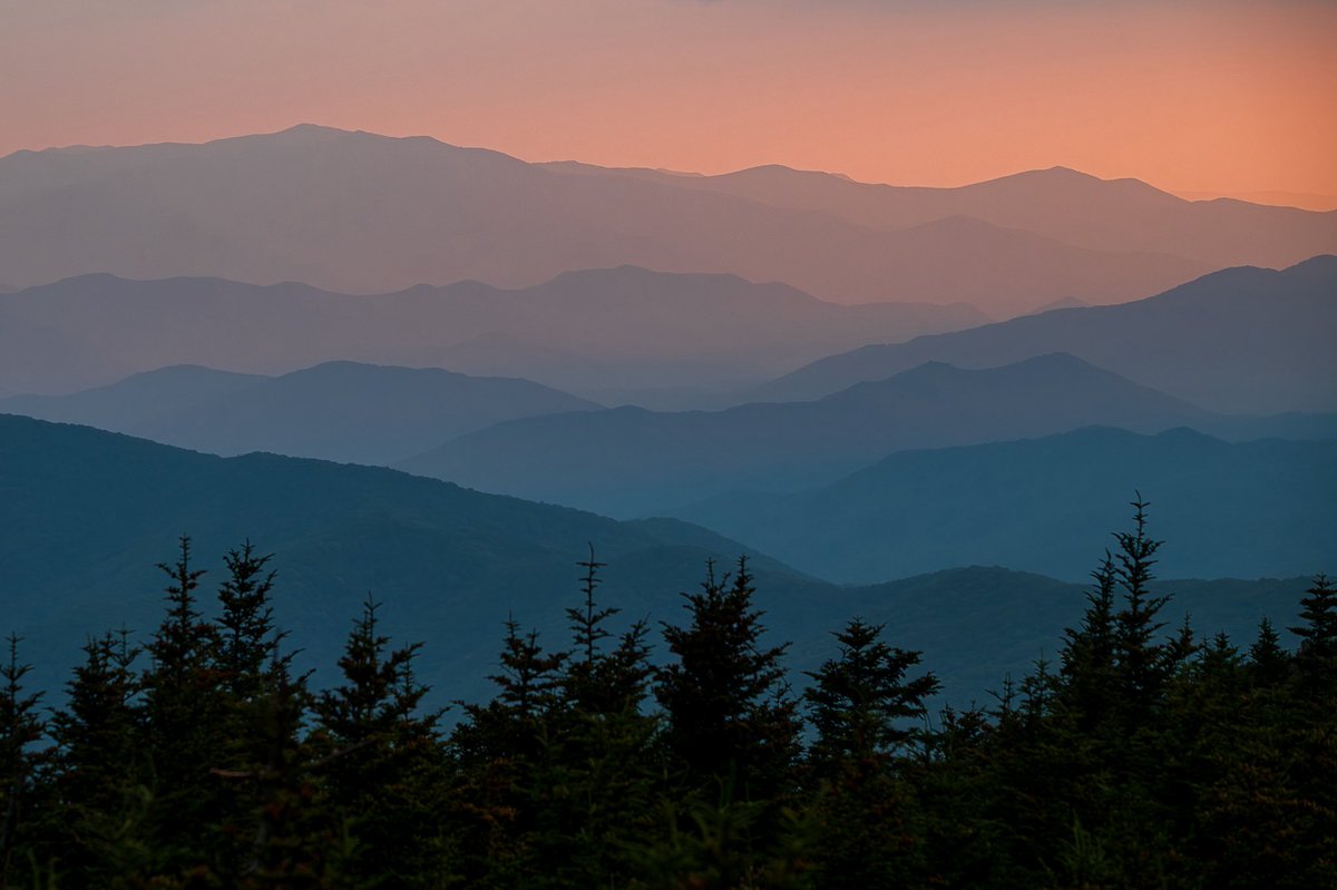 The sunset hues of the Great Smoky Mountains, just last night. 

Prints available in limited quantities for those who love to help support local art! 

…portraitureandlandscapes.darkroom.com
