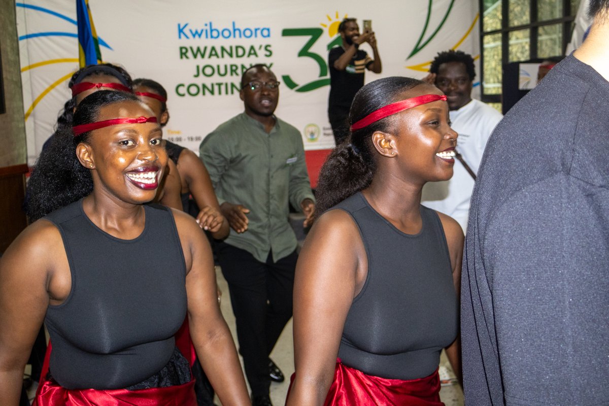 RwandainKorea's tweet photo. We came together in dance — a beautiful expression of freedom, unity, and pride.

From heartfelt speeches to joyful music and movement, today reminded us that liberation is not only remembered, but lived through culture, connection, and community.

Thank you to everyone who made this day unforgettable! 🇷🇼 💃🕺

#Kwihobora31 #DiasporaCelebration #Rwanda