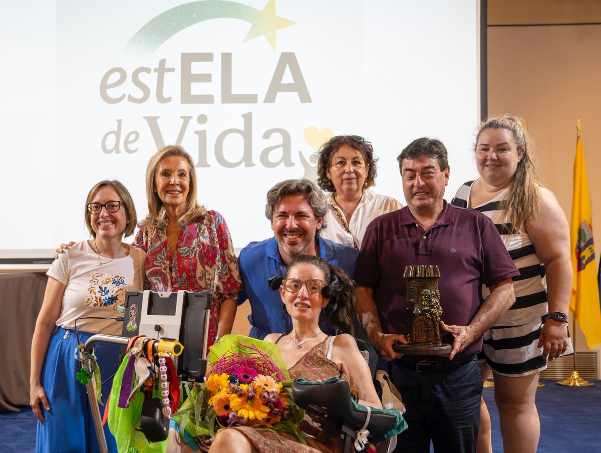 Rakel Estuñiga (@estunigarakel) on Twitter photo El comienzo de un evento que espero se perpetúe en el tiempo, #EstELAdeVida.
Gracias a todos los que lo habéis hecho una realidad.
Todo empezó como una celebración de los 50 cumpleaños de <a href="/fjjms/">FJ Martín Sánchez</a> y mío.
#CEADELA <a href="/AsociacionELA/">adELA - Asociación Española de ELA</a> <a href="/SaludMadrid/">Salud Madrid</a> #ELA #HEEIZ <a href="/JorgeMurillo85/">Jorge Murillo</a> El comienzo de un evento que espero se perpetúe en el tiempo, #EstELAdeVida.
Gracias a todos los que lo habéis hecho una realidad.
Todo empezó como una celebración de los 50 cumpleaños de <a href="/fjjms/">FJ Martín Sánchez</a> y mío.
#CEADELA <a href="/AsociacionELA/">adELA - Asociación Española de ELA</a> <a href="/SaludMadrid/">Salud Madrid</a> #ELA #HEEIZ <a href="/JorgeMurillo85/">Jorge Murillo</a>