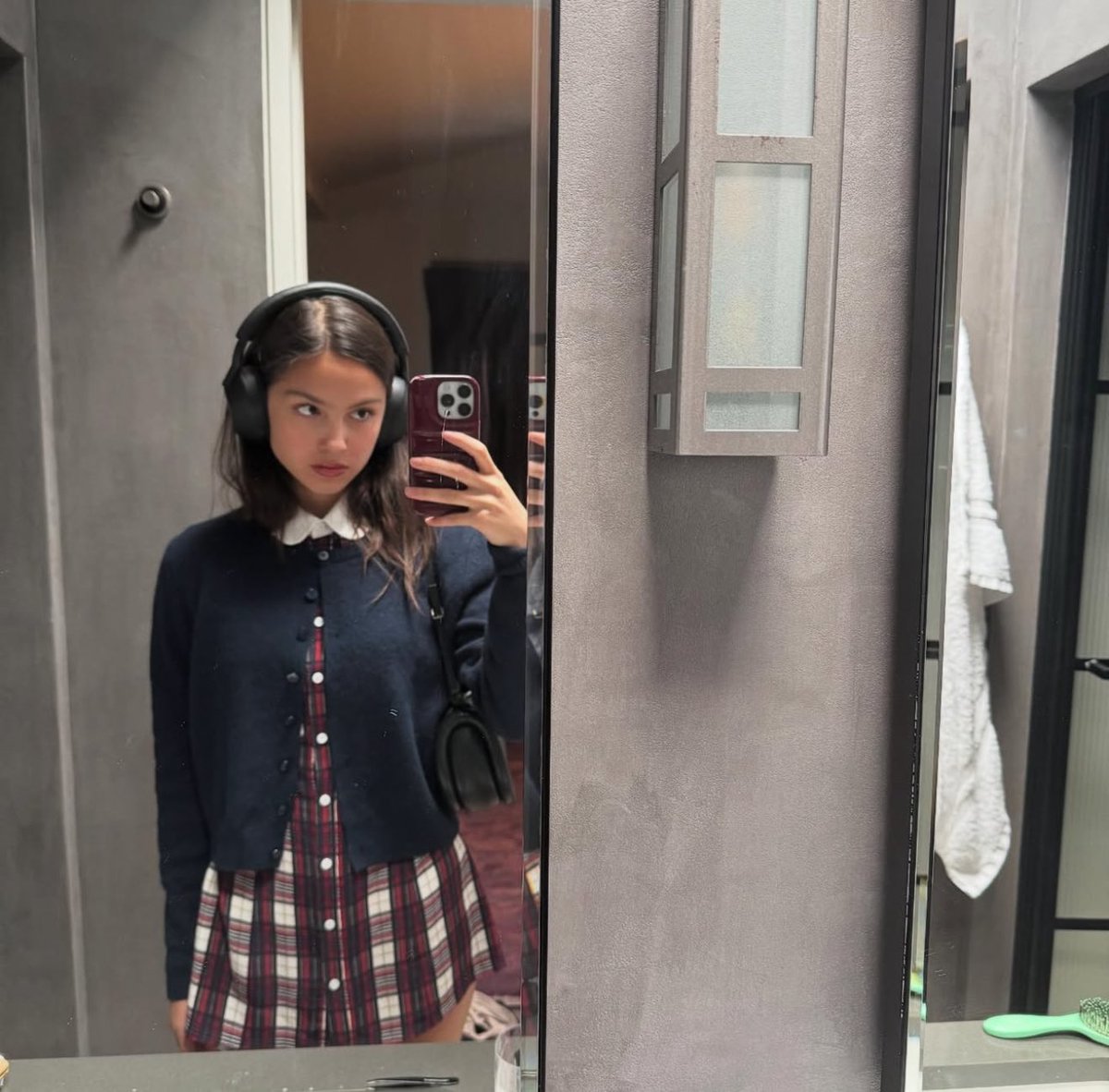 Olivia shares a post with “Headphones On” by Addison Rae on Instagram! 

“🎧❤️🌸🩷🎧”