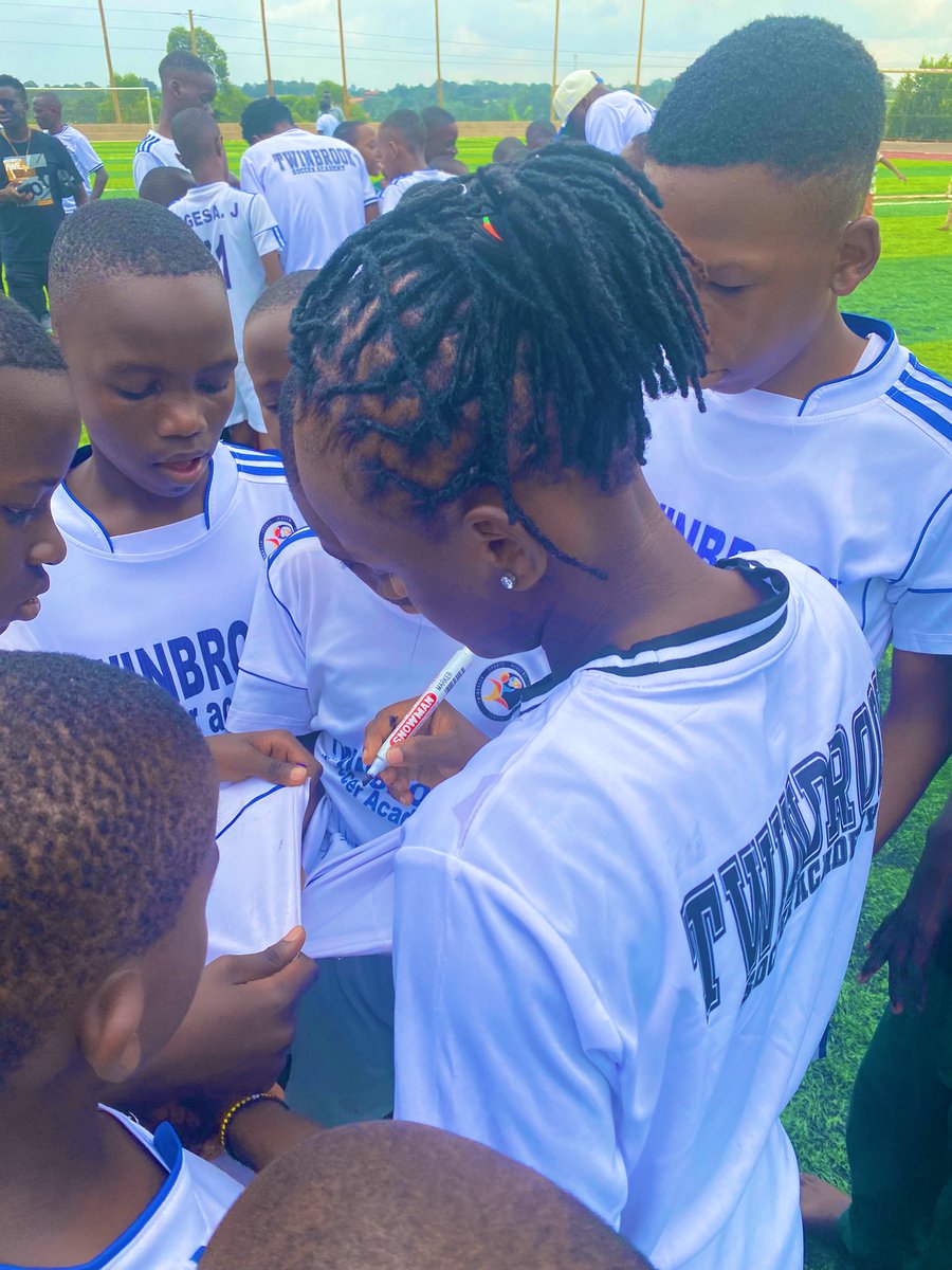 Inspiring the next generation. 🙏✍🏿