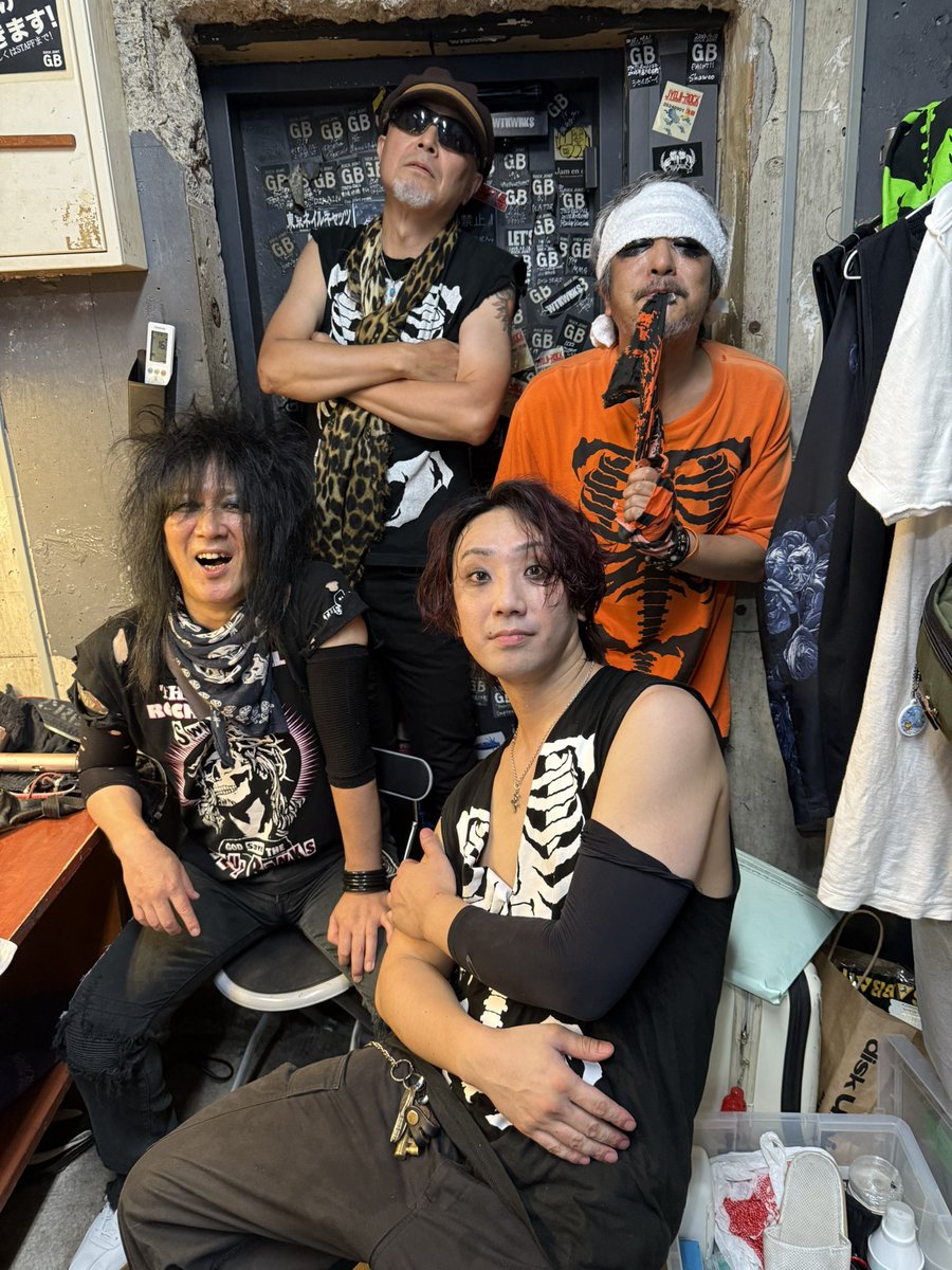 THESLUTBANKS's tweet photo. ☠️ 1046 Presents When I'm Sixty-Five☠️
2日間無事終了いたしました😊
ご来場の皆様ありがとうございます☠️☠️☠️☠️☠️☠️☠️ https://t.co/5iWeLMkh41