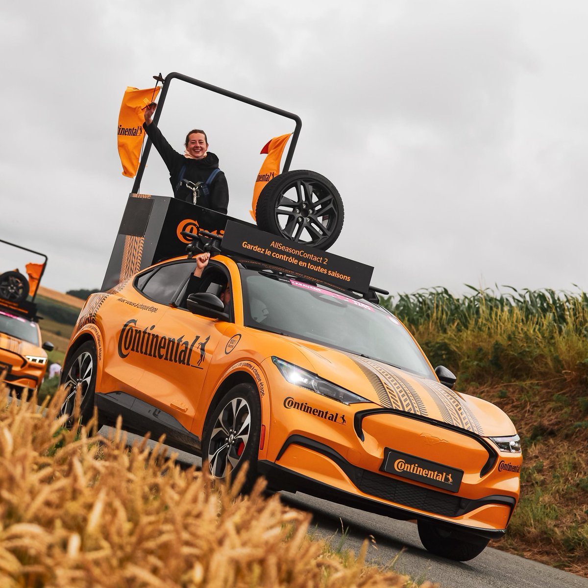 Nos caravaniers sont beaux - Étape 2 😍

#LaCaravane | #TDF2025