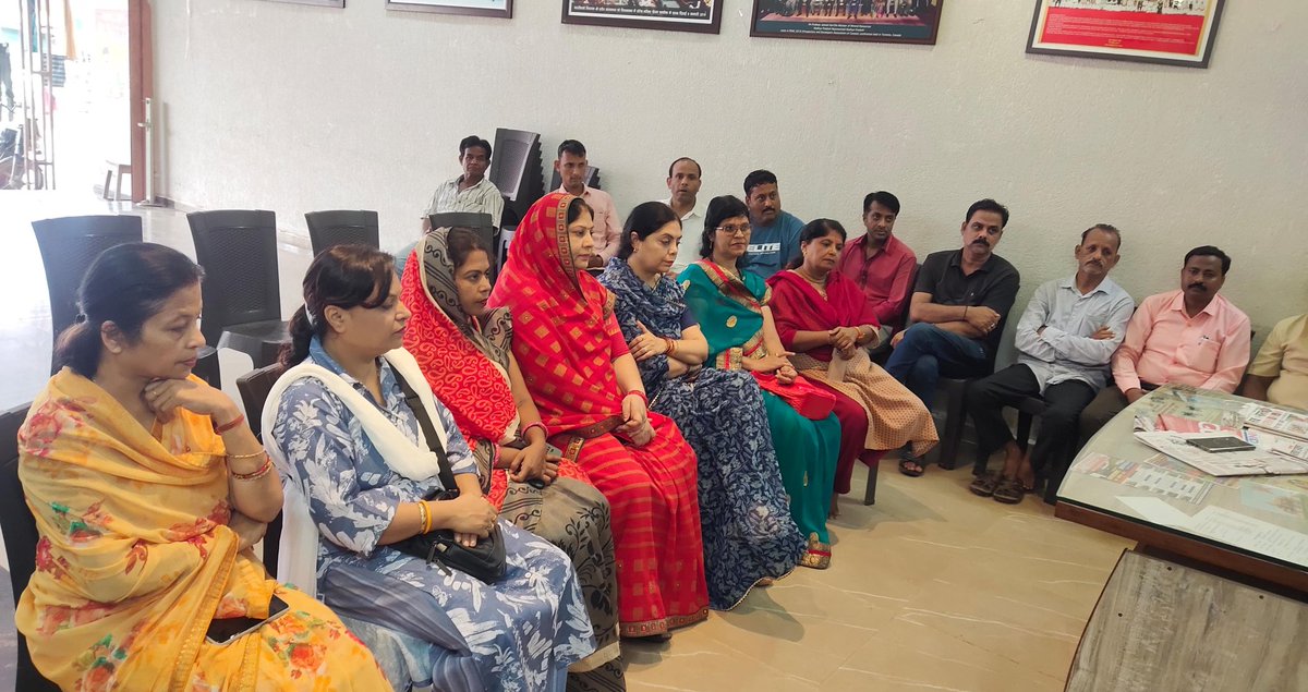आज भाजपा कार्यालय वारासिवनी में भारतीय जनसंघ के संस्थापक डॉ. श्यामा प्रसाद मुखर्जी जी की जयंती पर उन्हें अपनी श्रद्धांजलि अर्पित की एवं राष्ट्रहित में उनके योगदान को स्मरण किया।