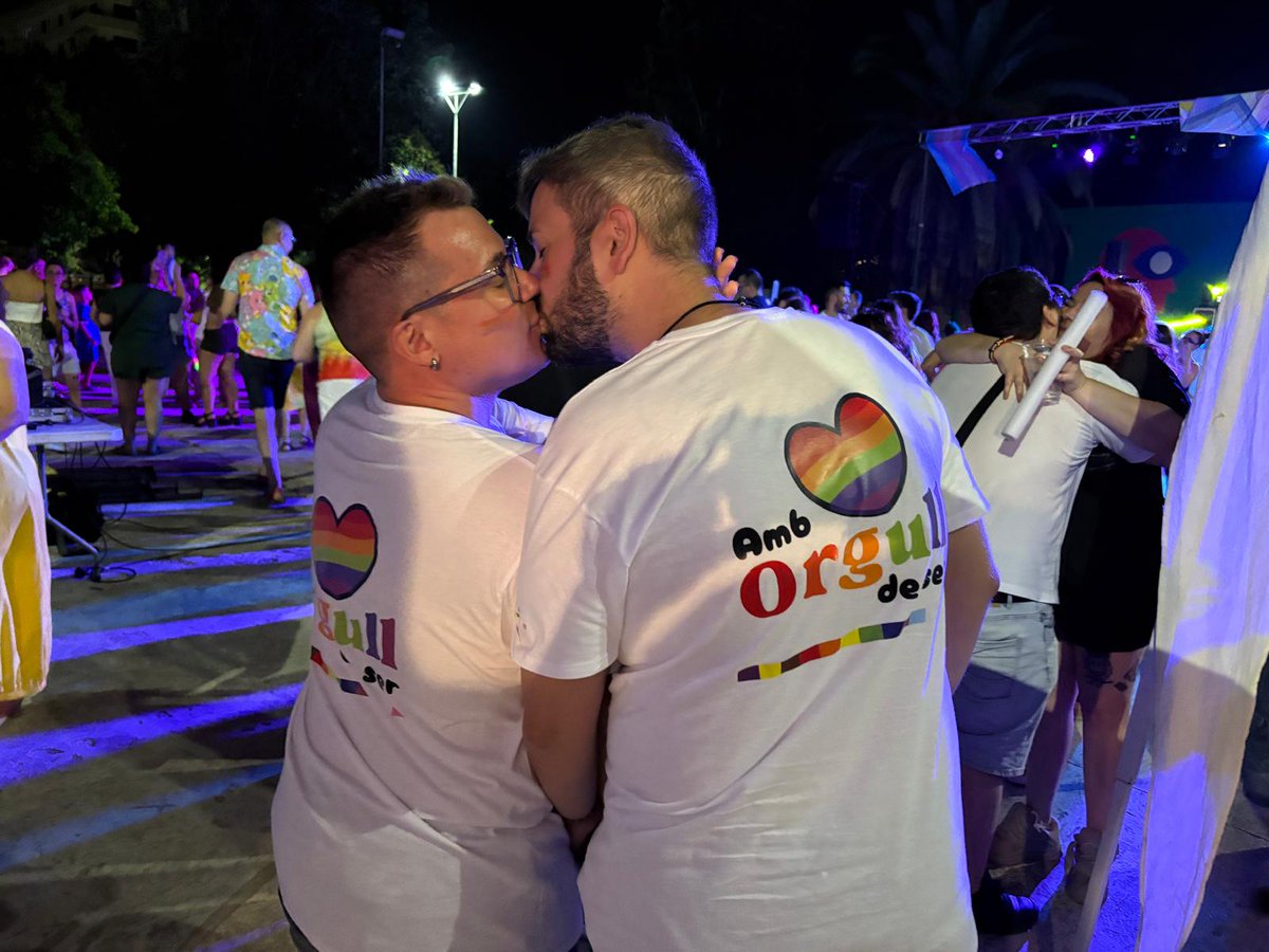 JosepRubio9's tweet photo. 💪🏻Porque nuestra dignidad, no se negocia🏳️‍🌈
Orgullo de ser❤️ https://t.co/cAQmV6BsyI
