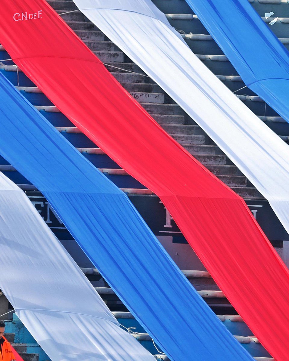 Siempre en 3 colores 🔵⚪️🔴