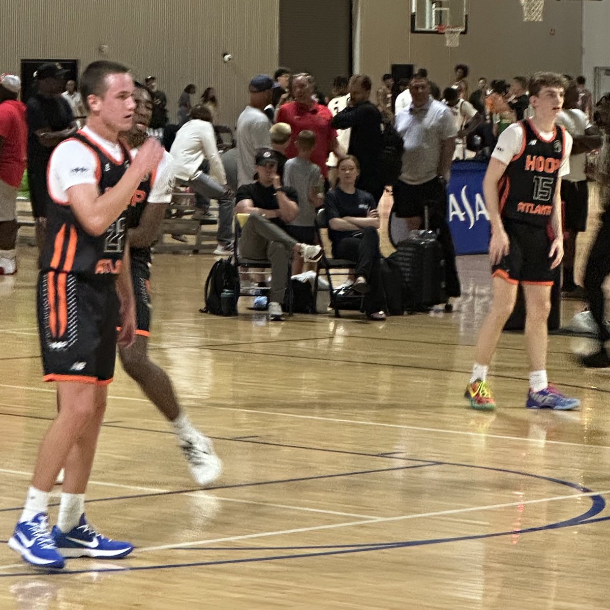 HoopAtlanta (@hoopatlanta_) on Twitter photo BATTLE FOR GEORGIA FINAL:
HoopAtlanta 16u Harpring - 77
4:44 Athletics - 84
LEADERS:
<a href="/GriffIsABucket/">Tyler Griffin</a> 20p 9r 4a 3s (6/8 from 3)
<a href="/estonmcdow15/">Eston McDow</a> 18p 8a (6/12 from 3)
<a href="/BobbyHarpring/">Bobby Harpring</a> 14p 2a
<a href="/RJScott2027/">Reynolds (RJ) Scott</a> 10p 4r 2a 3s 2b
Great battle by the guys <a href="/RYZEHoops/">RYZE Hoops</a> BATTLE FOR GEORGIA FINAL:
HoopAtlanta 16u Harpring - 77
4:44 Athletics - 84
LEADERS:
<a href="/GriffIsABucket/">Tyler Griffin</a> 20p 9r 4a 3s (6/8 from 3)
<a href="/estonmcdow15/">Eston McDow</a> 18p 8a (6/12 from 3)
<a href="/BobbyHarpring/">Bobby Harpring</a> 14p 2a
<a href="/RJScott2027/">Reynolds (RJ) Scott</a> 10p 4r 2a 3s 2b
Great battle by the guys <a href="/RYZEHoops/">RYZE Hoops</a>