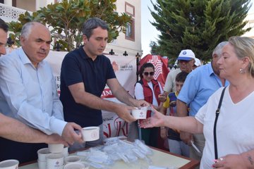 Aydın’da Geleneksel Aşure İkramı Gerçekleştirildi