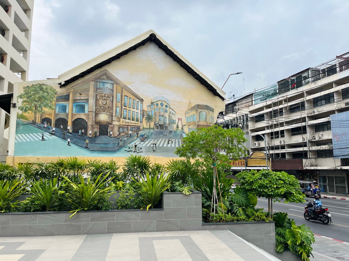 mykeewayne's tweet photo. day 28 - bangkok, thailand https://t.co/yRvfIgWv0e