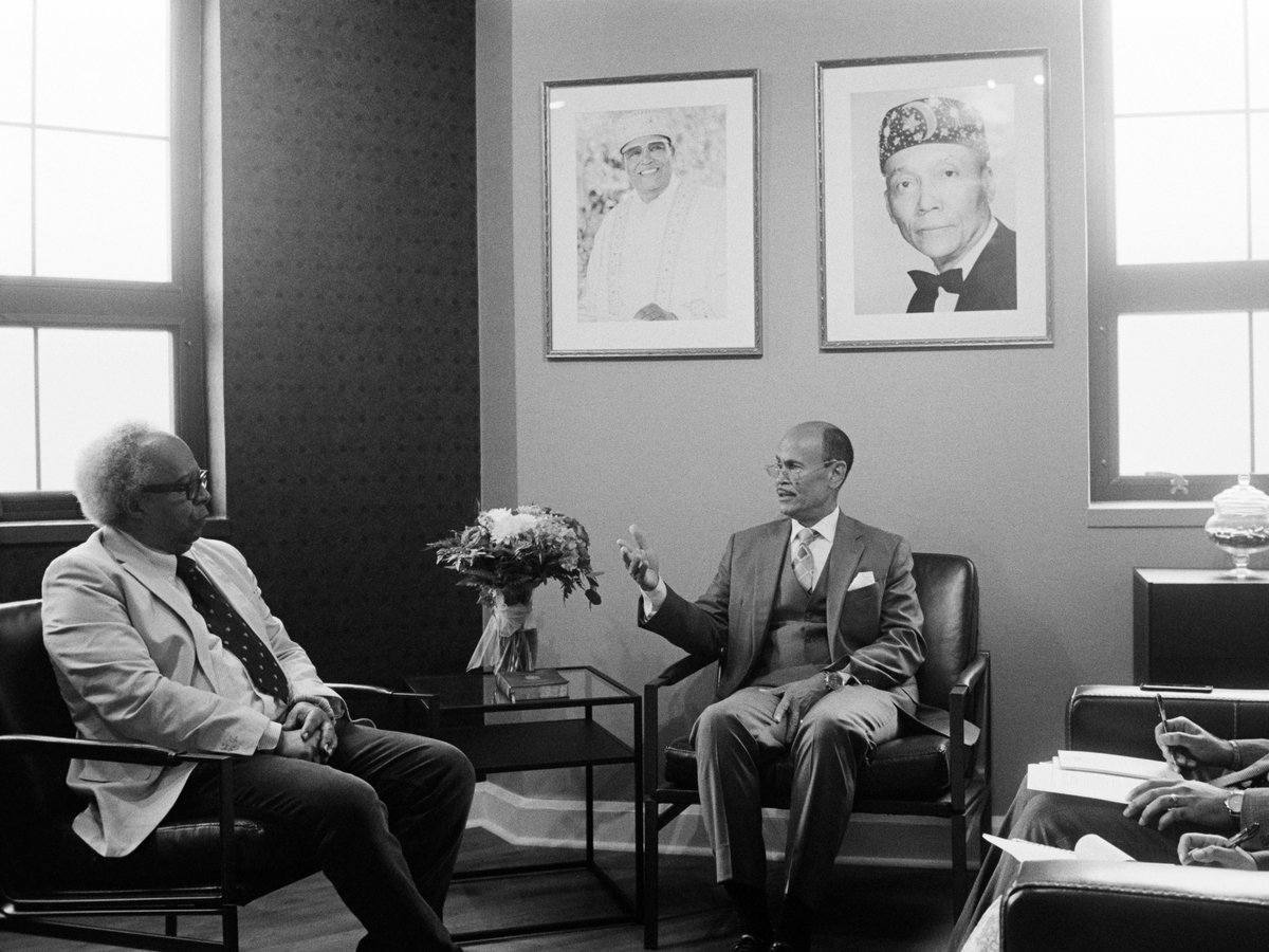 Avant-Garde Journal tweet media